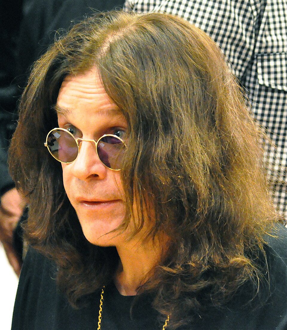 Ozzy Osbourne a un incontro per la firma della sua autobiografia a Filadelfia nel 2010